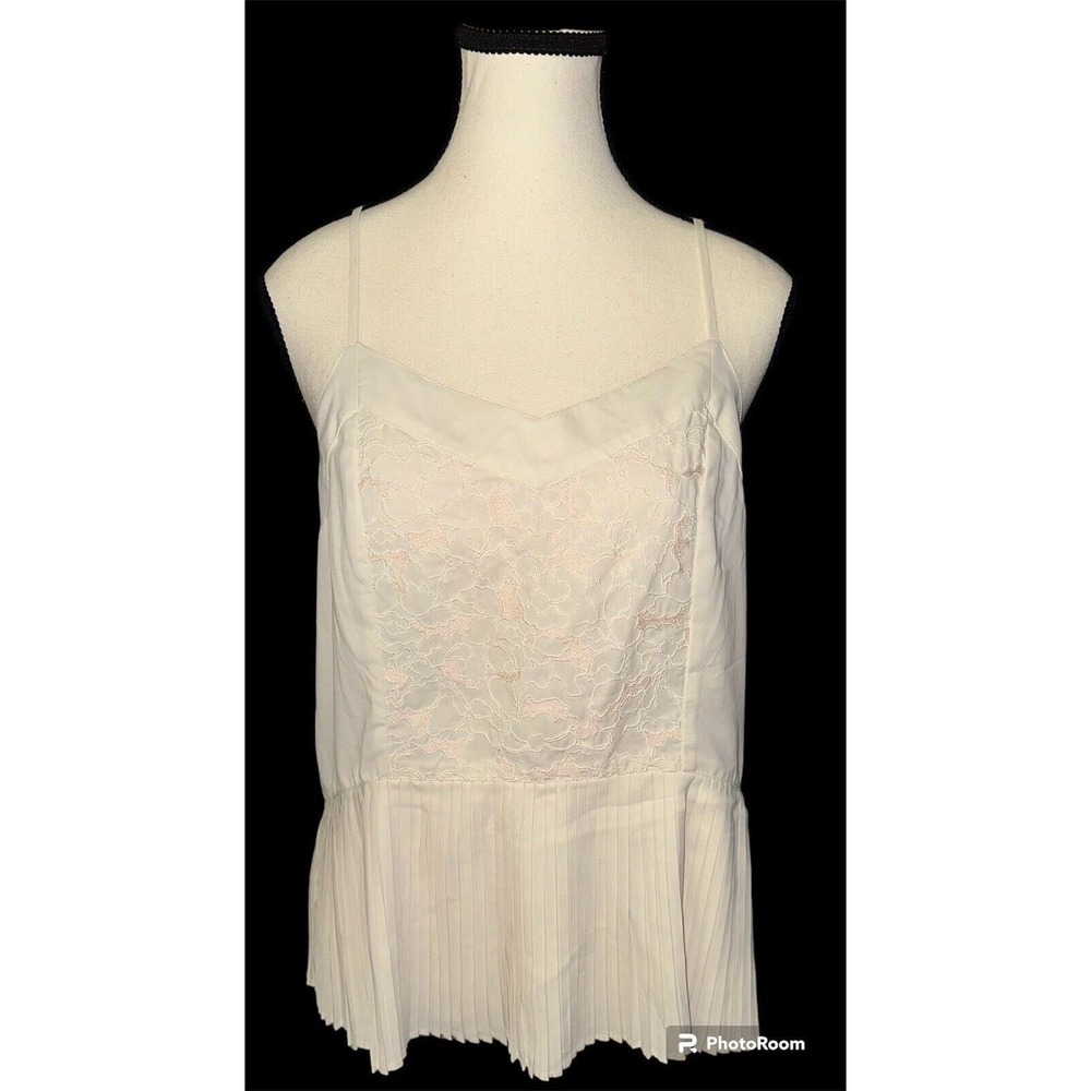 American Eagle AEO Sz M Cream Cami Tank Top Blouse Accordion Pleats Floral Lace